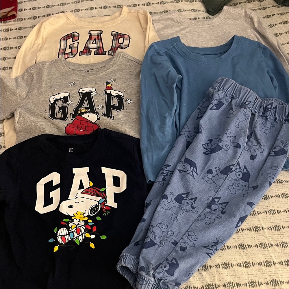 Boys Set 3 GAP Shirts, 1 Bluey Jeans, 2 Honest long sleeve shirts